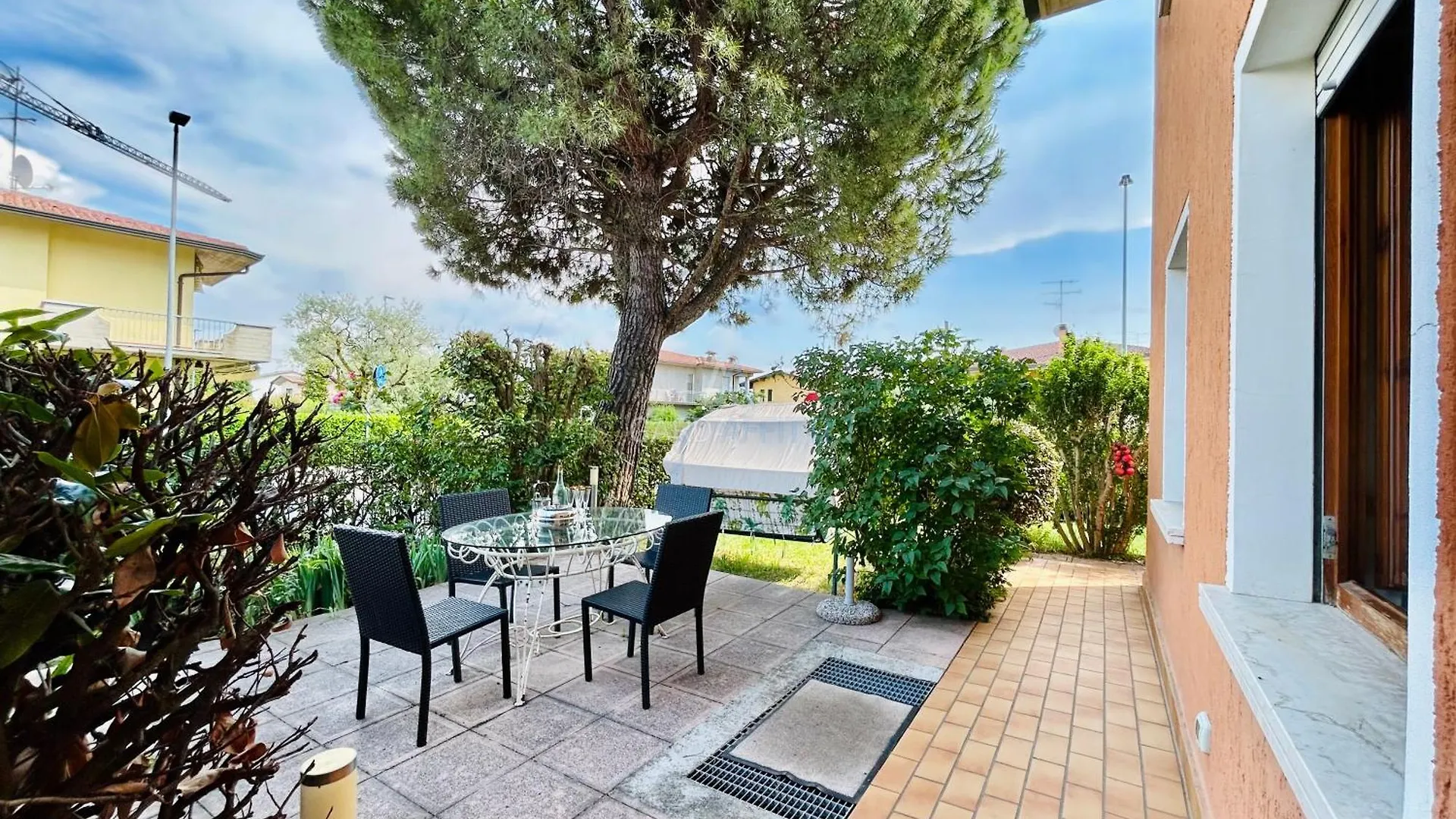 Anubi Apt-5 Min Dal Lago Di Garda-Giardino Privato Sirmione Appartamento